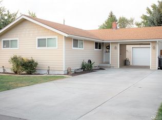 122 W Linden Ave, Moses Lake, WA 98837