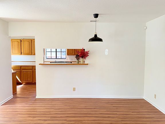 2nd image of 22523 Dolorosa St