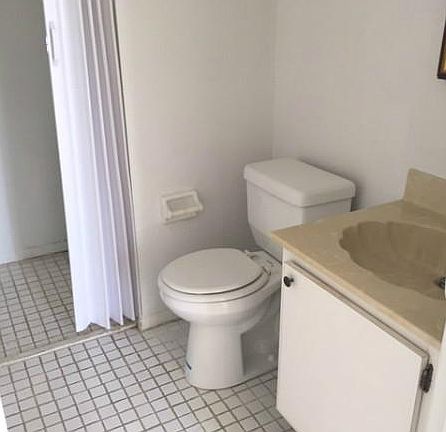 5th image of 5828 NW 21st St #40-C