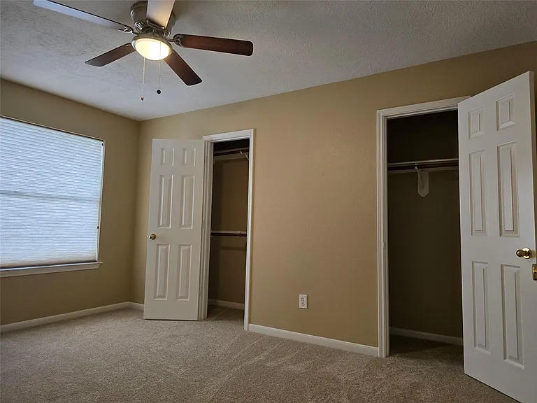 1820 Branch Hill Dr — Photo 31