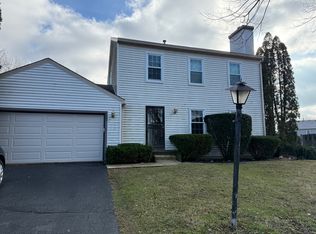 7 Pembroke Cir, Streamwood, IL