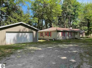 8171 Lessard Ln, Bellaire, MI 49615
