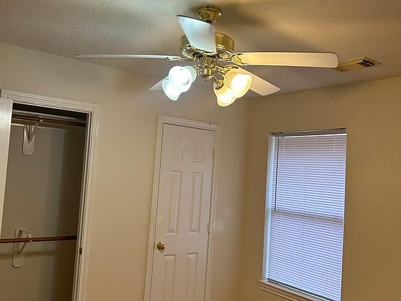 5th image of 5108 Caprock Dr