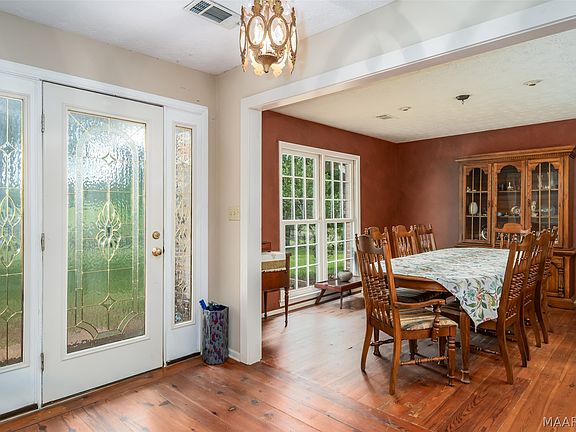 12th image of 11286 Old Pike Rd