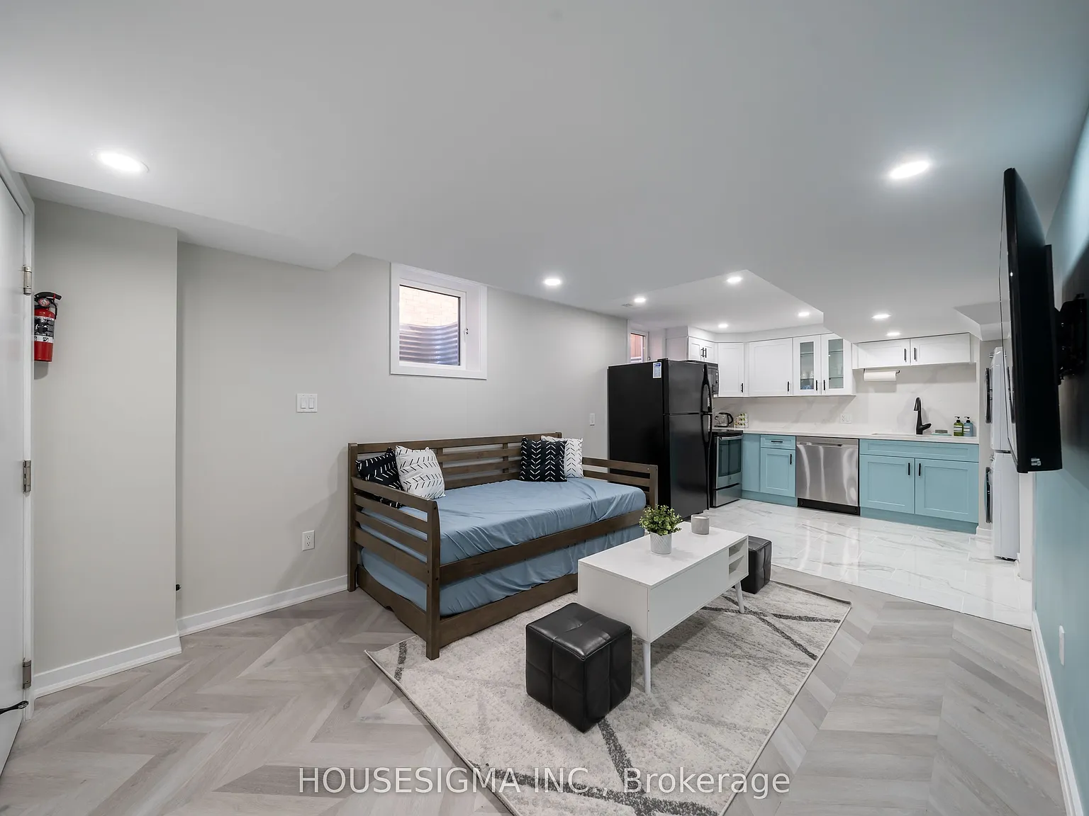 1 bed, $2,000 — Photo 4