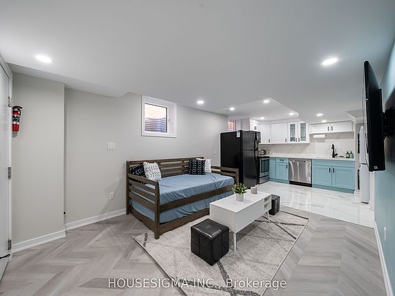 4th image of 119 Toscana Dr #Basement