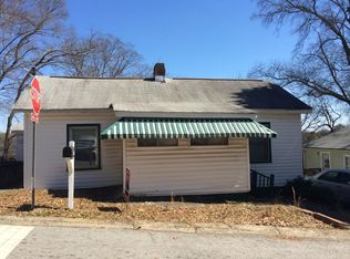 114 Woods Dr NE, Marietta, GA 30060