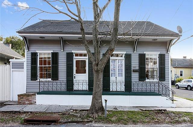 1st image of 1600 Sauvage St