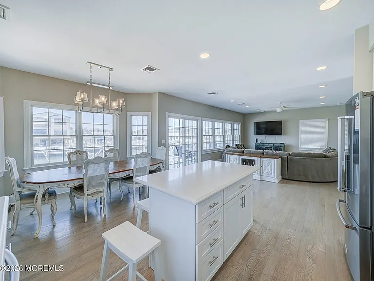 231 Bryn Mawr Ave — Photo 10