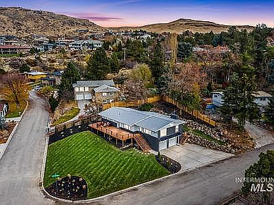 1st image of 2746 E Starlington Dr