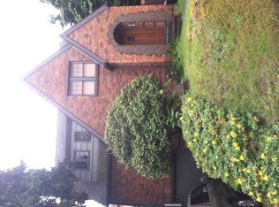 1809 NE 75th St, Seattle, WA 98115