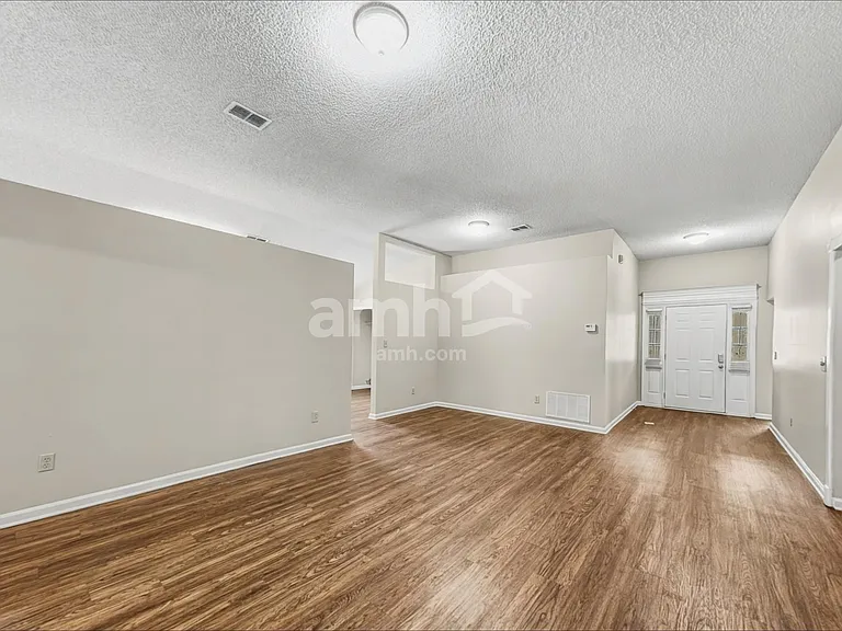 1819 Harbor Island Dr — Photo 8