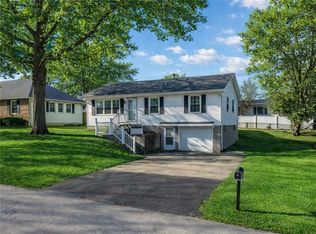512 Country Club Rd, Lexington, MO 64067