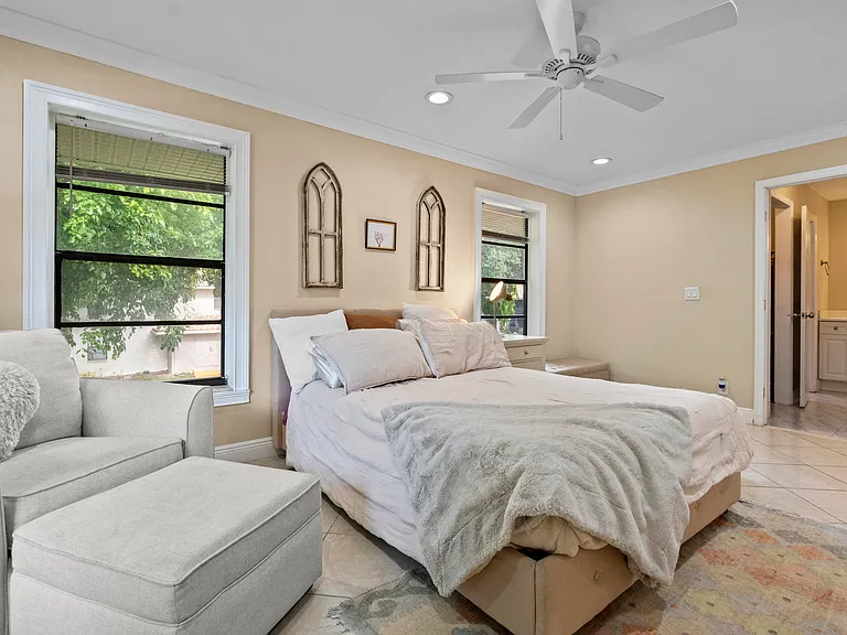 9935 Pineapple Tree Dr #202 — Photo 17