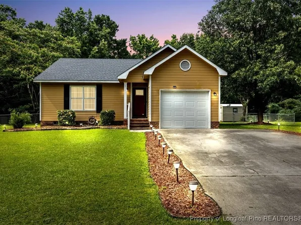 155 Sheffield Ct, Raeford, NC 28376