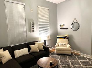 3425 N Seminary Ave APT 1R, Chicago, IL 60657