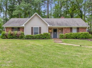 28 Ripple Dr, Brandon, MS 39042