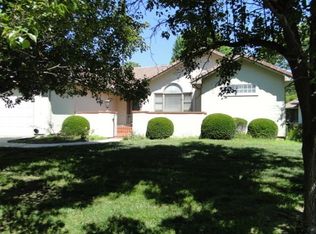 1 E Via Verde Dr, Wichita, KS 67230