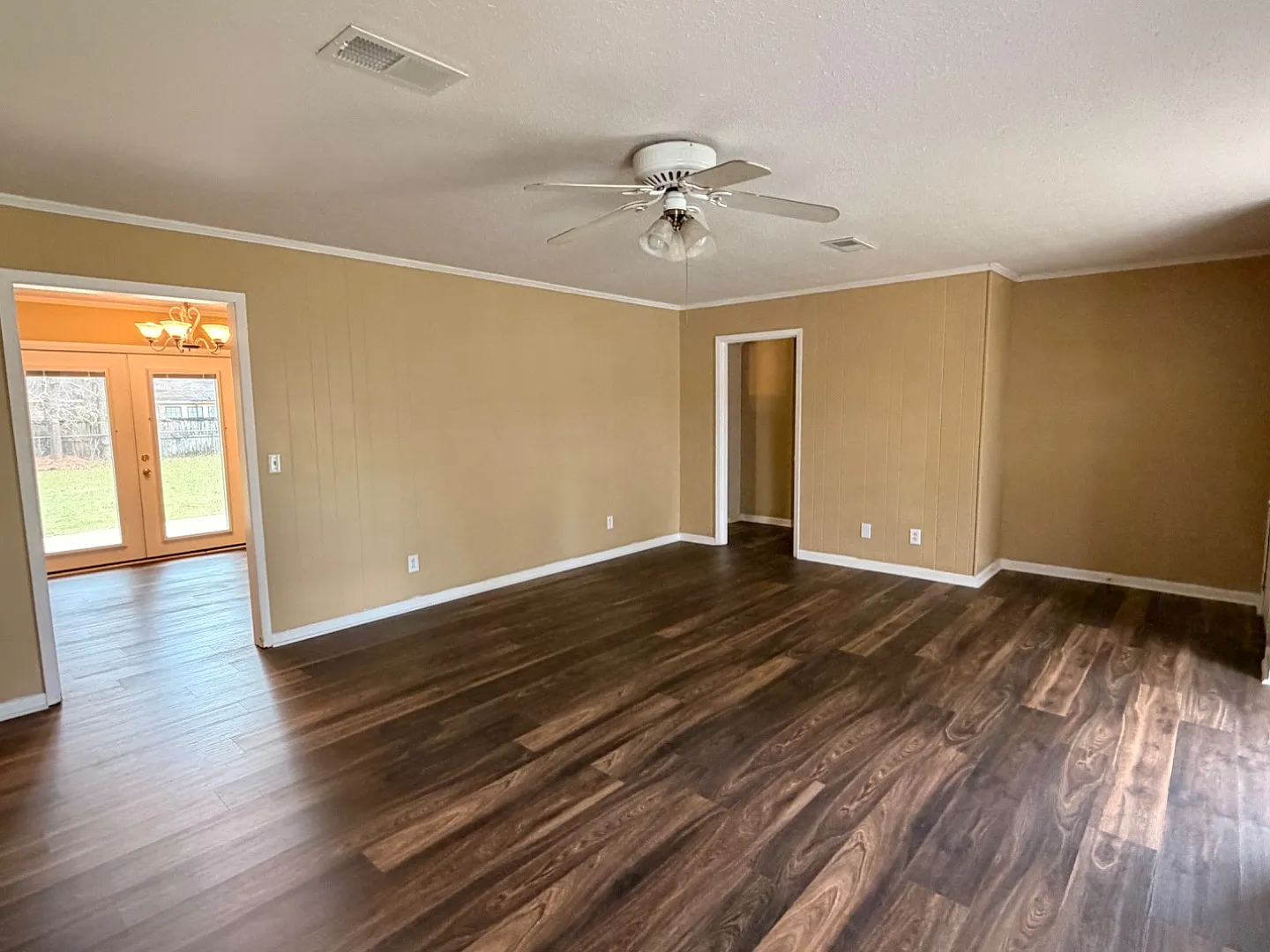 99 Gardenia Dr — Photo 4