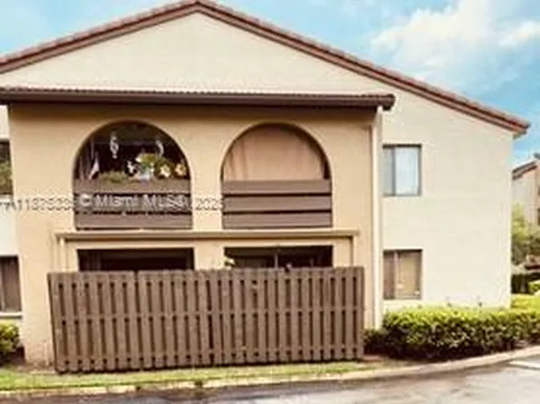 8811 SW 123rd Ct APT 112, Miami, FL 33186
