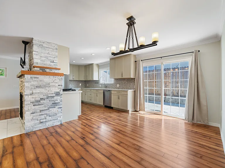 2525 Indianapolis Ave — Photo 5