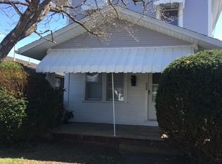 224 18th St, Dunbar, WV 25064