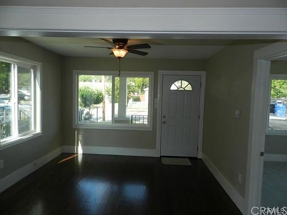 4th image of 1625 Genevieve St