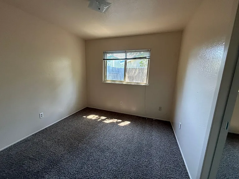 2962 Denise Ct — Photo 4