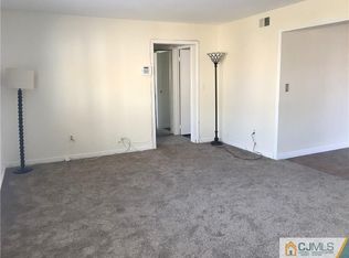 172 Evergreen Rd APT 17A, Edison, NJ 08837