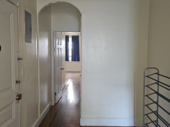 2nd image of 328 E 53rd St APT 4