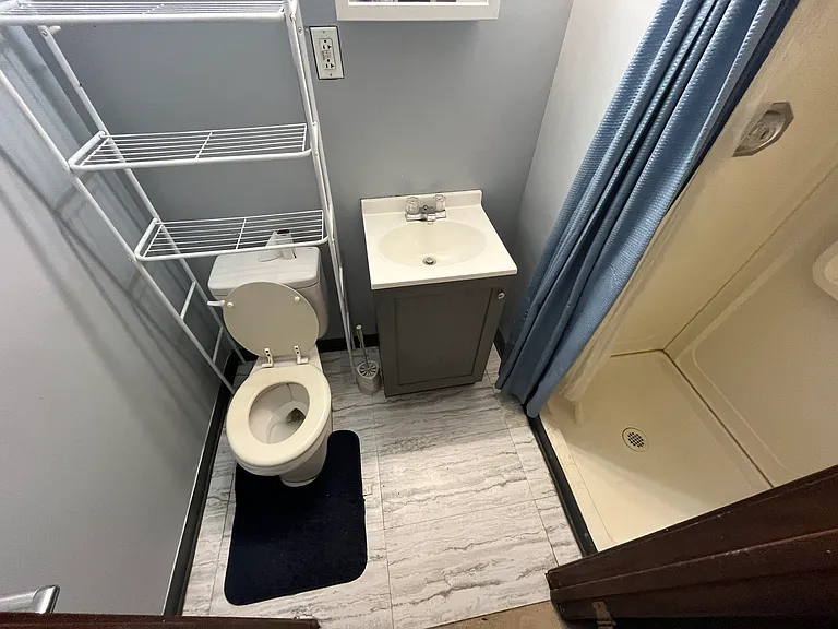 1005 Summer St — Photo 17