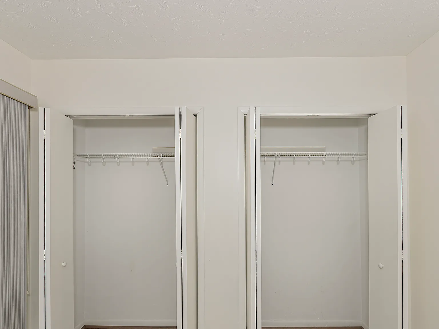 2 bed, 1276 sqft, $2,500 — Photo 3