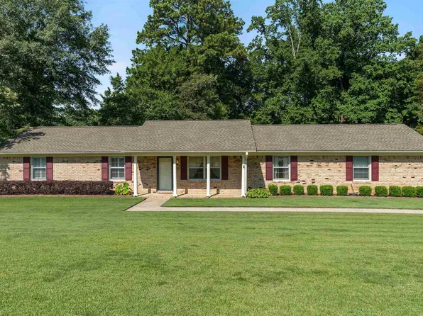 1738 Magnolia St, Gardendale, AL 35071