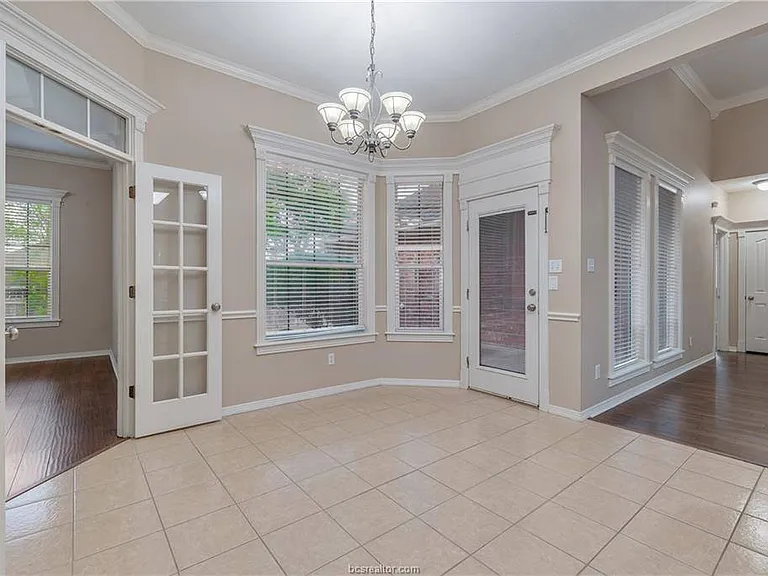 305 Stoney Hills Ct — Photo 10