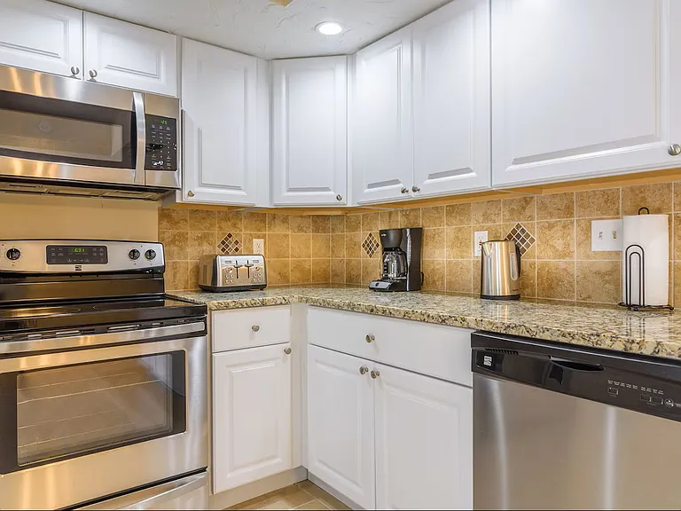 2318 Riverwood Pines Dr — Photo 2