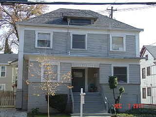 2nd image of 715 18th St APT 1