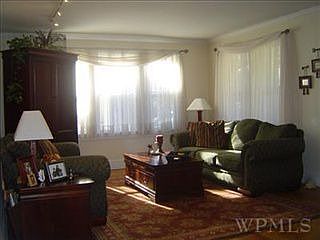 3rd image of 165 Longview Ave