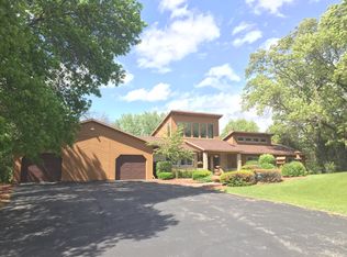 8491 Idyllview Ave, Sparta, WI 54656