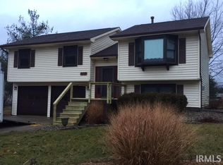 709 Charles Dr, Winona Lake, IN