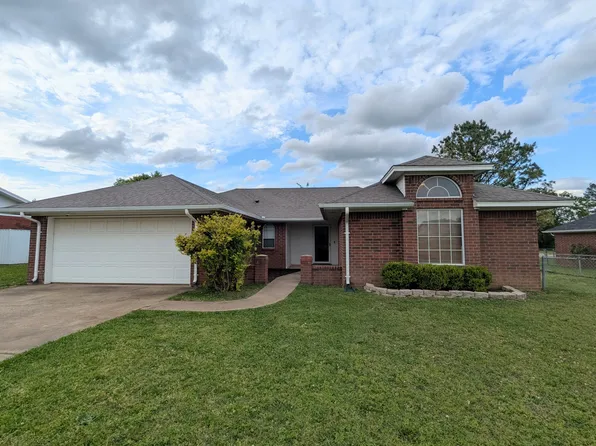 2708 Forrest Cir, Durant, OK 74701