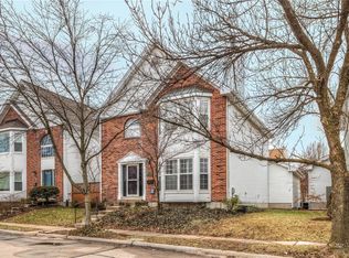 967 Morehouse Ln, Saint Louis, MO 63130