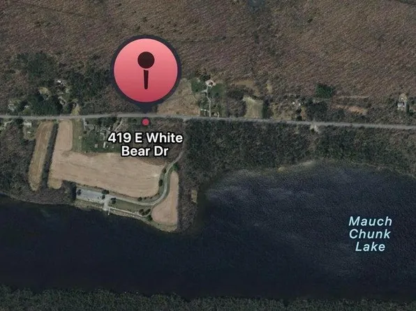 419 E White Bear Dr, Summit Hill, PA 18250