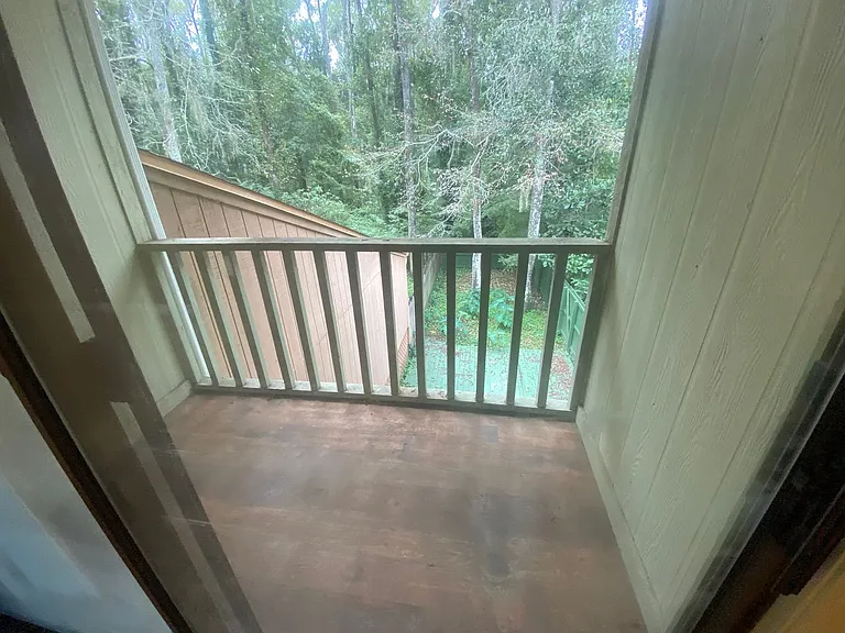 1730 Beechwood Cir N — Photo 15