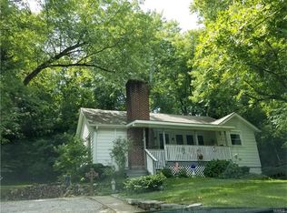 313 Dutch Hollow Rd, Belleville, IL 62223