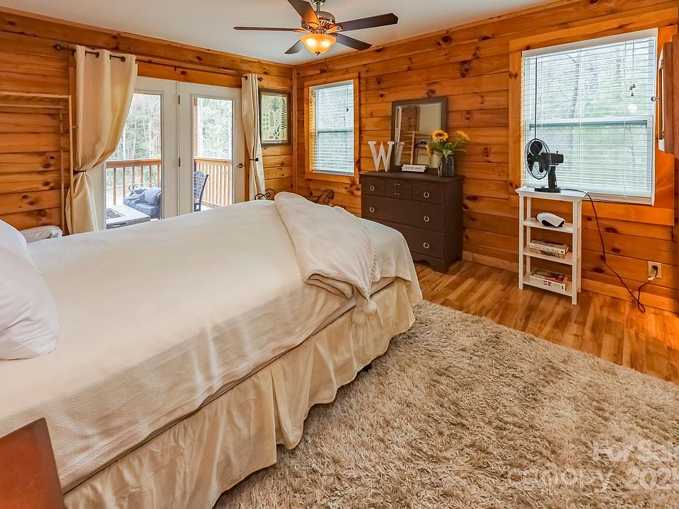 13th image of 351 Chickadee Ave