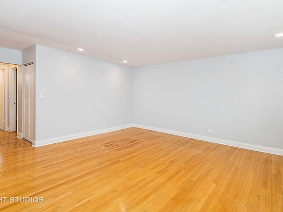 4th image of 7544 N Bell Ave APT 2D