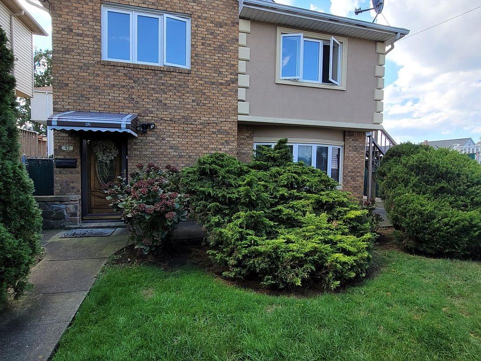 1st image of 42 Pearsall St