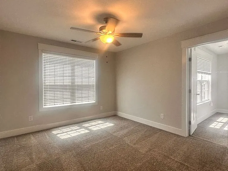 201 Thistleberry Dr — Photo 38