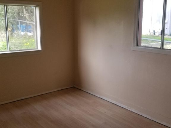 4th image of 4740 New York Ave