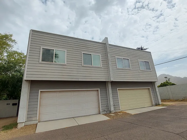 1728 E Ocotillo Rd — Photo 2